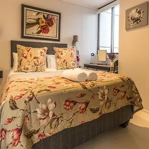 Flamingo Sea Point: Luxury Sea View , Cape Town South Africa