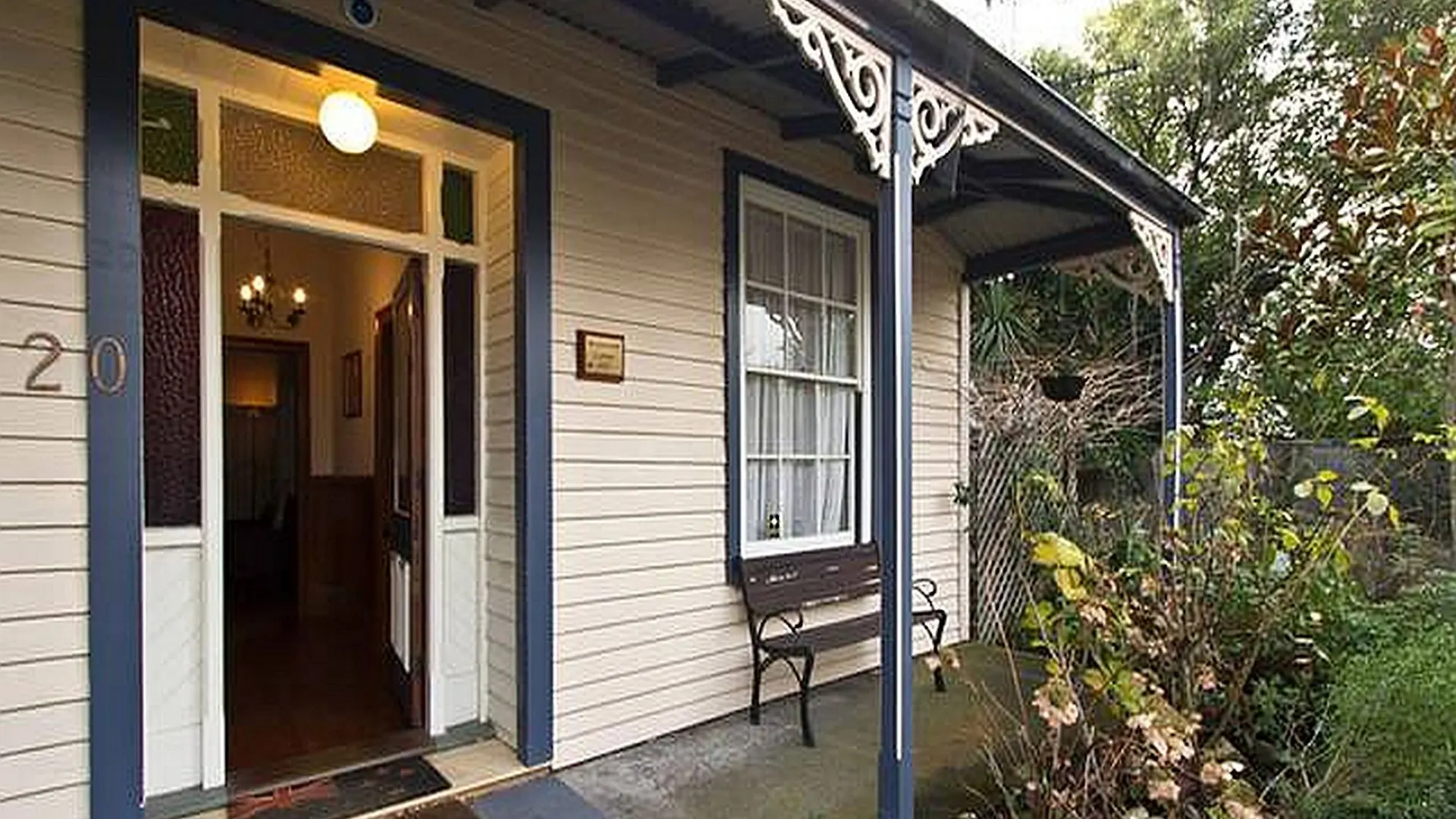 Brockworth Cottage Christchurch